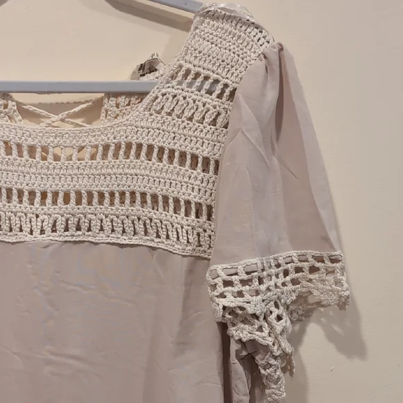 Umgee Cream Crochet Detail Top - Picture 4 of 9
